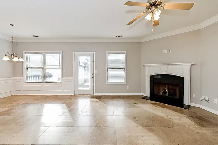 1630 Yukon Ct — Photo 4