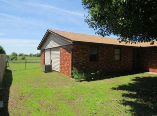 2317 W 7th St, Prague, OK 74864