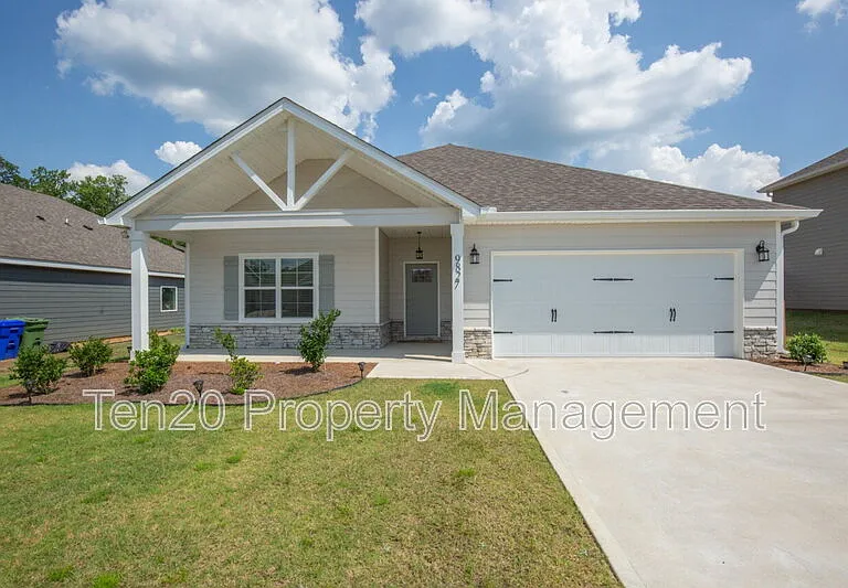 9827 Yellow Pine Rd — Photo 1