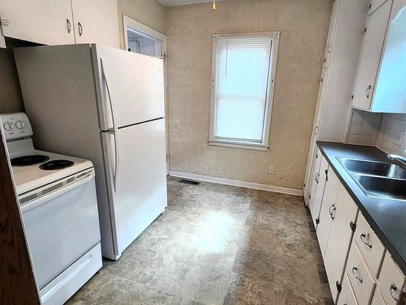 5th image of 715 S 11th St