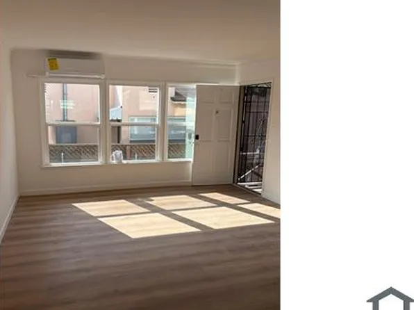 2214 Fox Hills Dr, Los Angeles, CA 90064