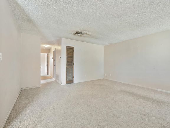 2nd image of 414 Chiswick Way