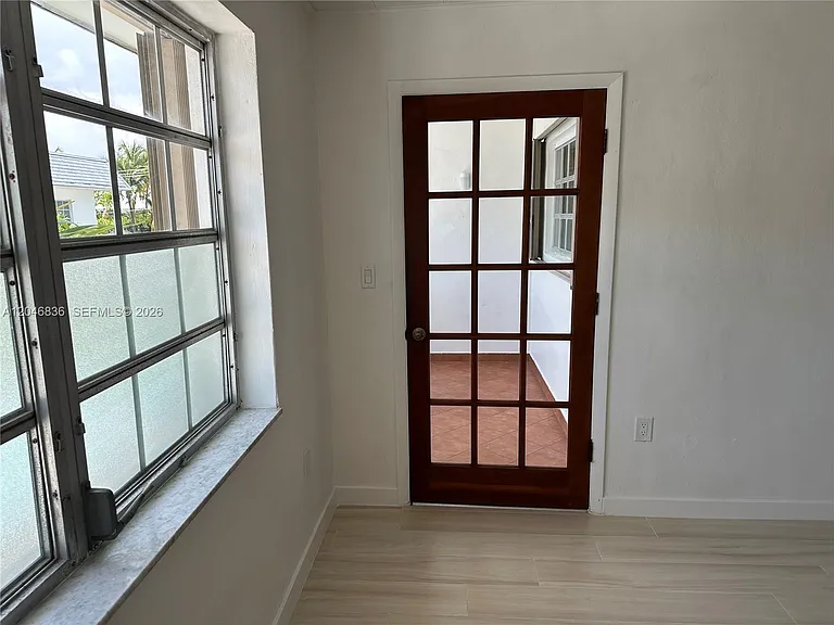 251 Galen Dr #302 — Photo 6