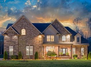 1151 Reda Dr, Clarksville, TN