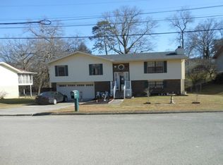 8300 Blue Spruce Dr, Hixson, TN 37343