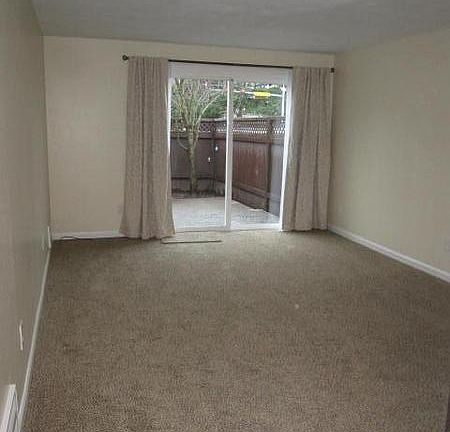 2nd image of 305 NE 63rd St APT 1