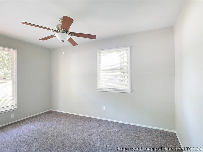742 Buena Vista Dr — Photo 12
