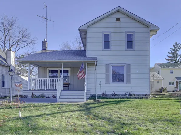 233 S Linda St, Hobart, IN 46342