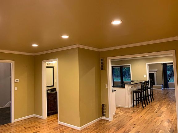 3rd image of 1936 Cottonwood Dr