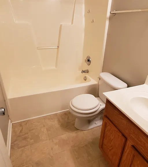 1619 Doverhill Pl — Photo 10
