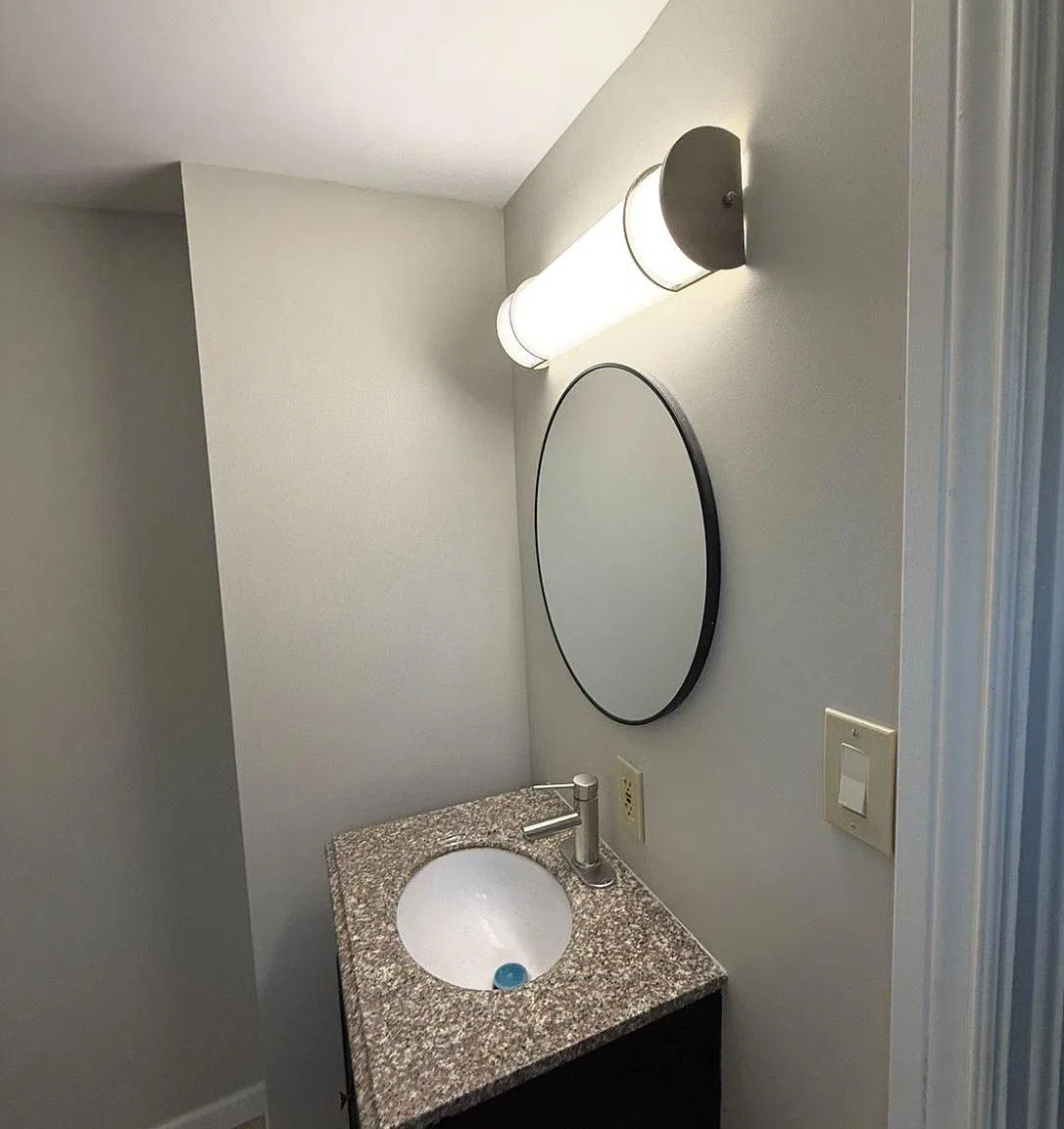 3 bed, 1.0 bath, 816 sqft, $1,600 — Photo 4