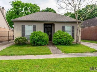 221 Meadow Bend Dr, Baton Rouge, LA 70820