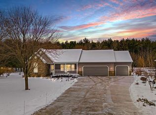4310 Ridgeview Ln, Wisconsin Rapids, WI 54494