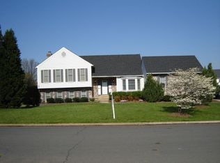 8650 Ruffin Ct, Manassas, VA 20109