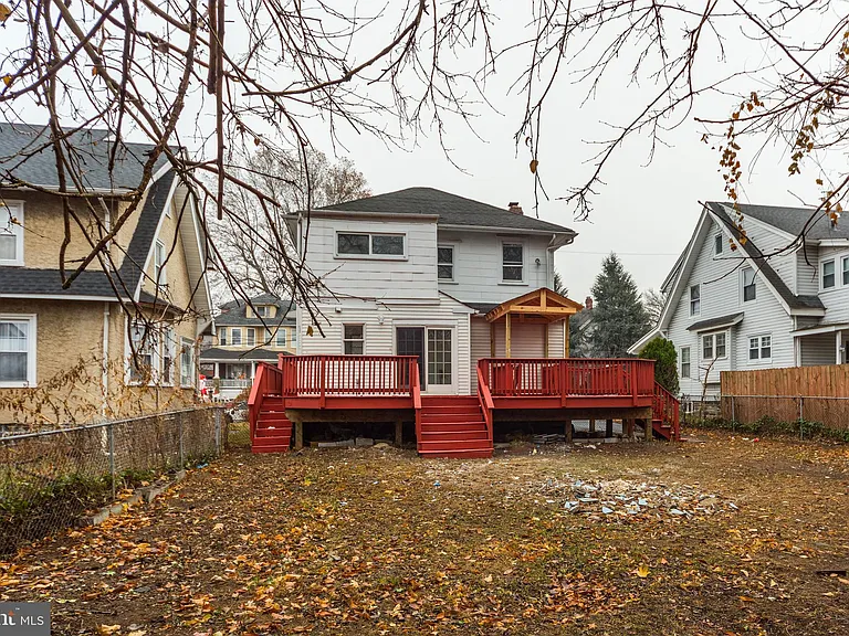 12 Montrose Ave — Photo 10