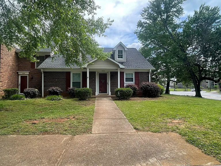 1506 Wenwood Ct — Photo 23