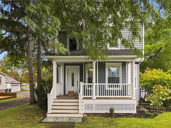 3rd image of 63 Oak St