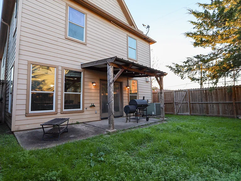 9714 Kapri Ln — Photo 18
