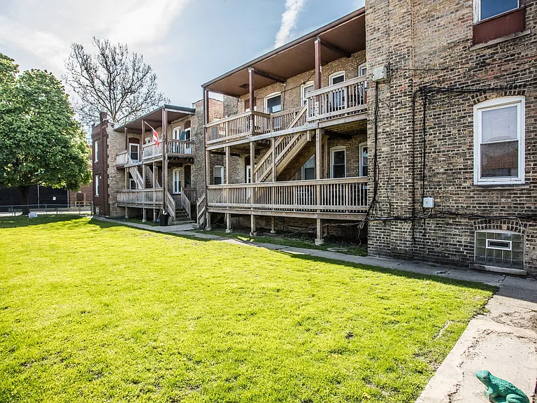 4632 W Barry Ave #2 — Photo 30