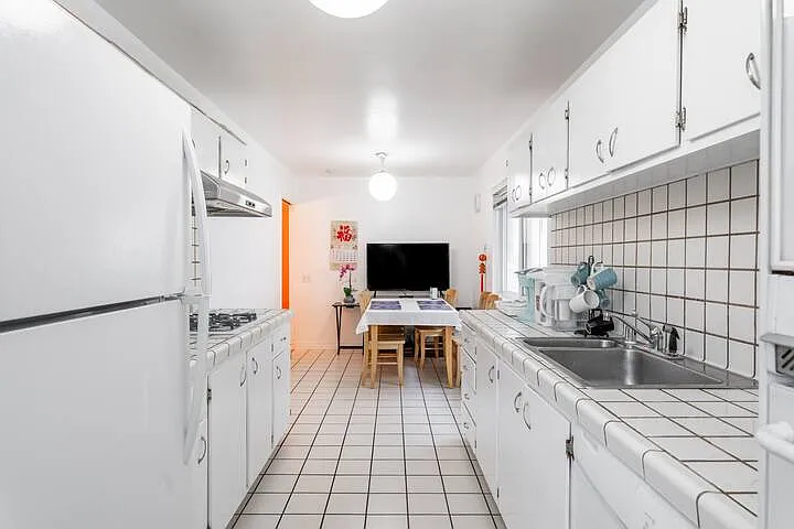 3020 Dublin Dr — Photo 4