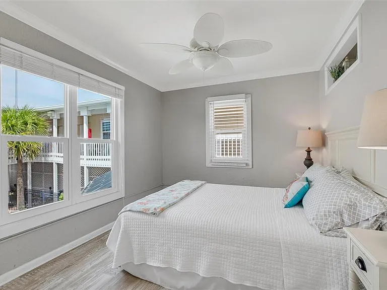 301 S Central Ave #5 — Photo 11