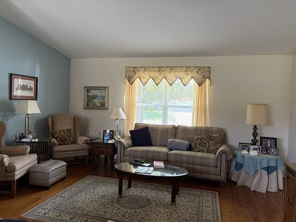 2nd image of 1017 31st St