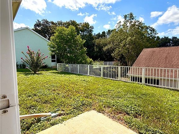 4th image of 510 W Larchmont Ct