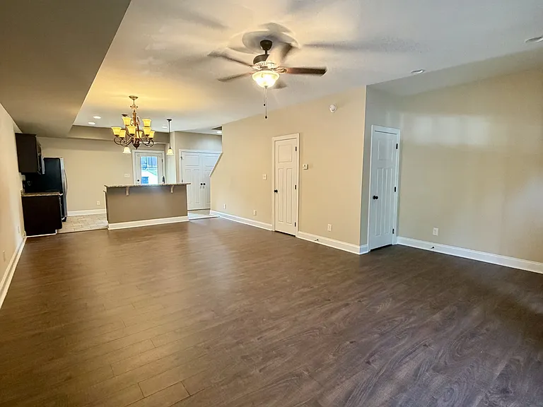 126 Capital St — Photo 3