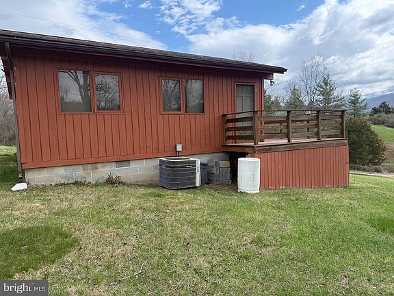 3rd image of 27 Hummingbird Hts