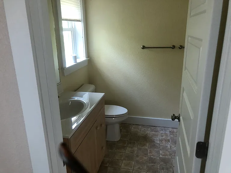 219 Quail Ln — Photo 7