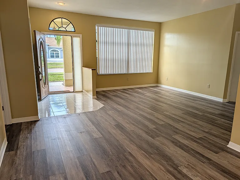 11201 Pocket Brook Dr — Photo 9