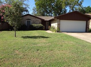 2702 Shawn Dr, Denison, TX 75020