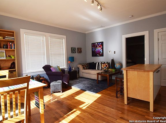 5th image of 815 N Mesquite St #1