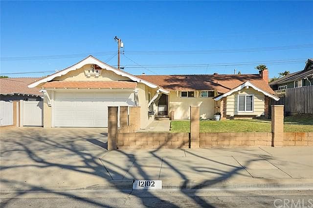 1st image of 12102 Clearglen Ave