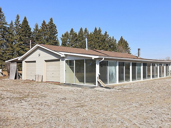4th image of 6080 King Vaughan Rd