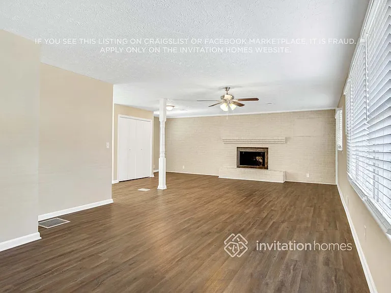 4286 Newton Cir — Photo 4