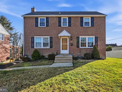 243 Colonial Park Dr, Springfield, PA, 19064