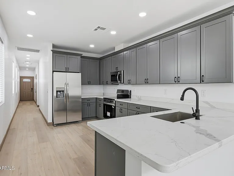 2813 E Trumbull Rd #1 — Photo 9
