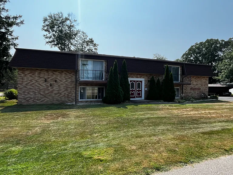 428 Butternut Dr #4 — Photo 1