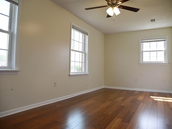 5th image of 59 Knollwood Dr