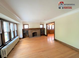 3949 N Downer Ave, Shorewood, WI 53211