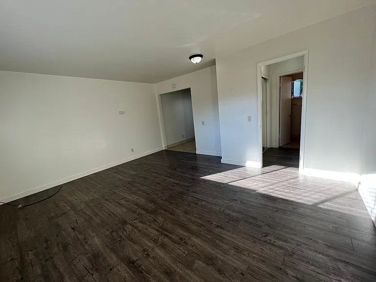 4129 El Camino Way #K — Photo 13