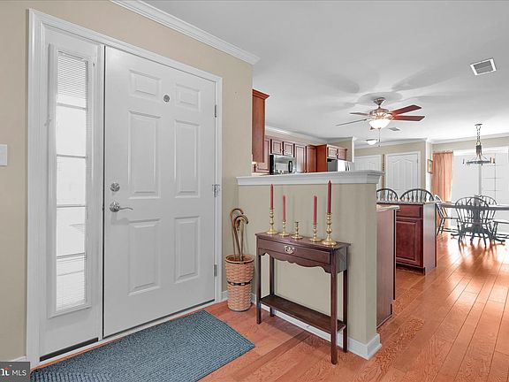 2nd image of 39 Springhaven Ct