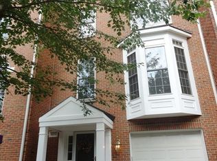 4236 Lower Park Dr, Fairfax, VA 22030