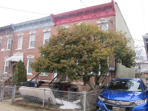 2nd image of 1593 E 48th St