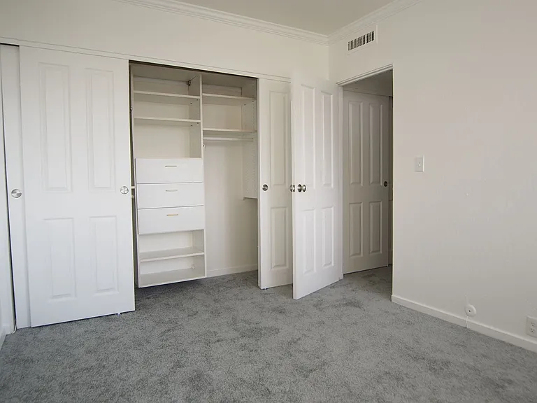 32 Andrew Dr #124 — Photo 11