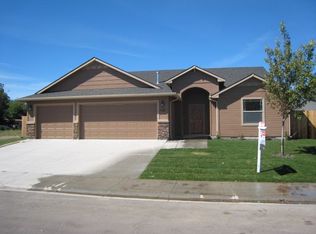 1121 SW Independence Ave, Mountain Home, ID 83647