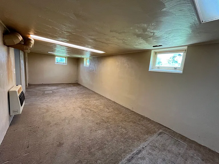 4691 Martin Rd — Photo 17