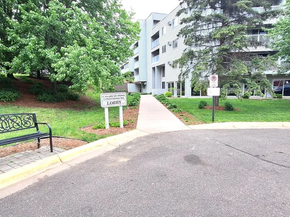 175 County Road B2 E APT 421, Little Canada, MN 55117