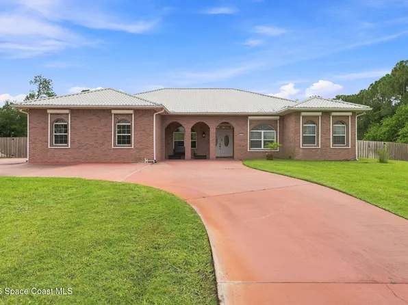 8605 Lake Ridge Dr, Grant Valkaria, FL 32909